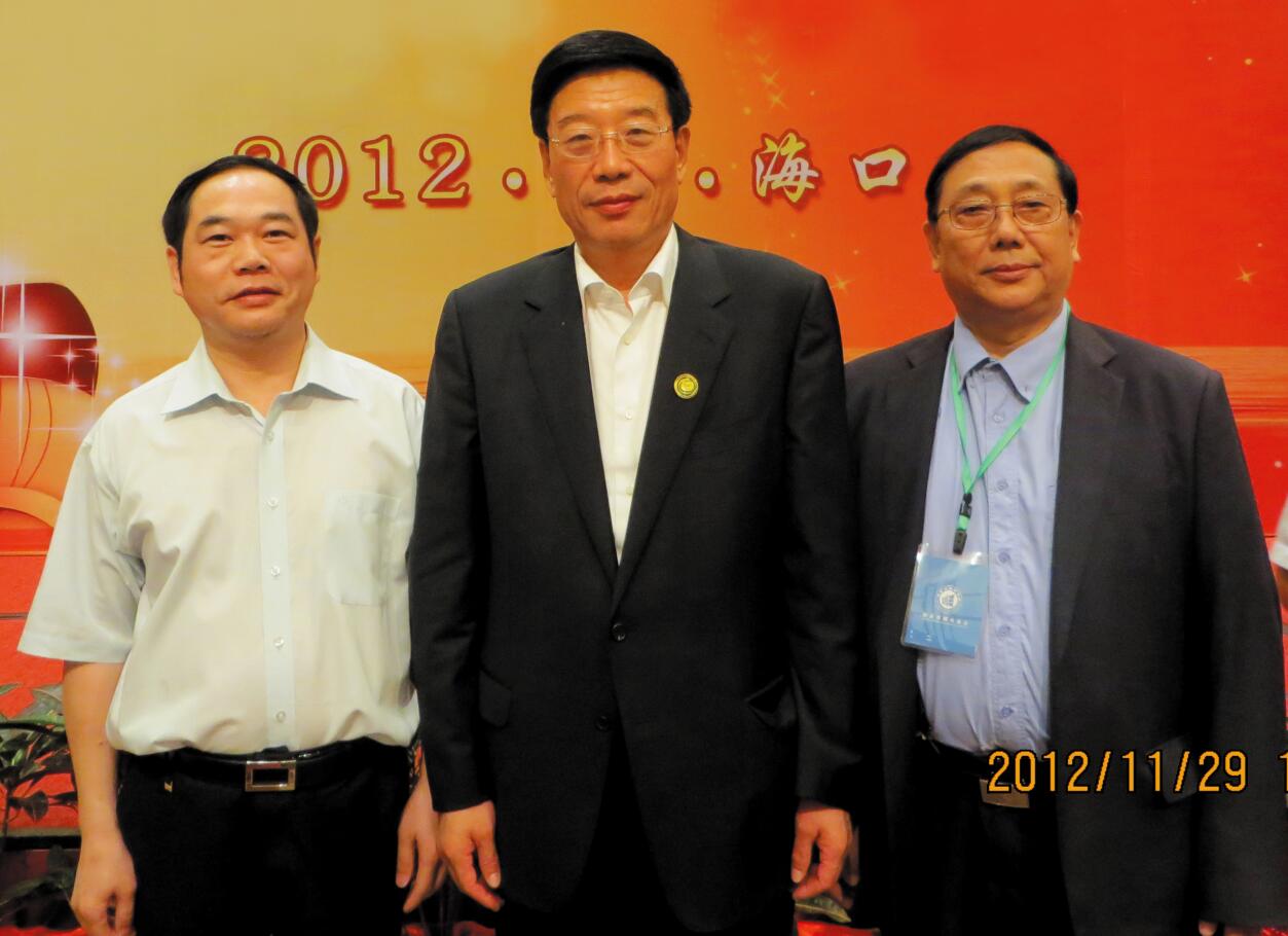 2012年，時(shí)任湖南省委書記徐守盛蒞臨?？谝暡?jpg
