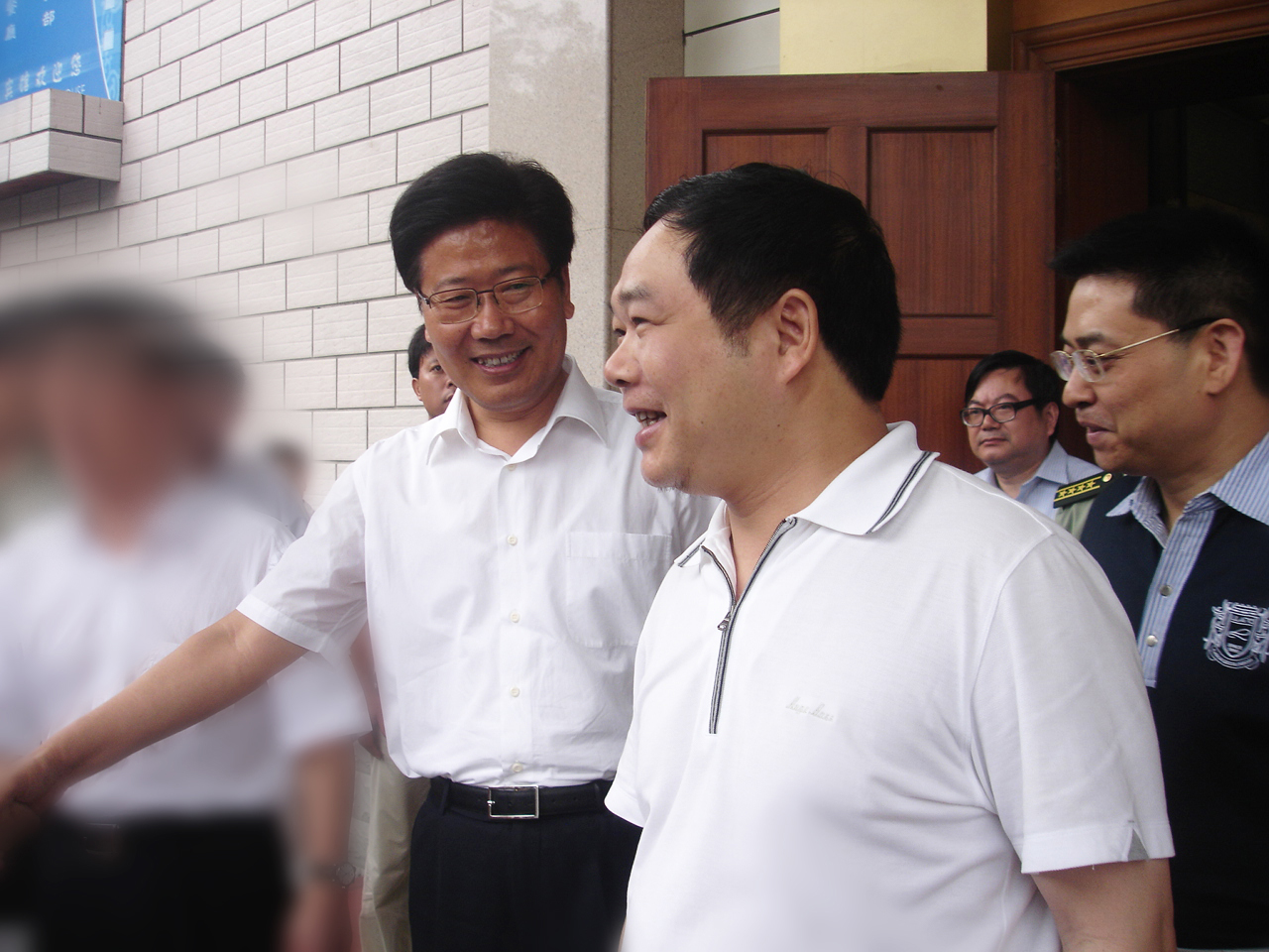 2009年6月，中央政治局委員，時(shí)任湖南省書記張春賢接見董事長(zhǎng)李建煒.jpg